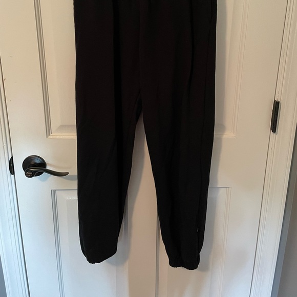 Black sweatpants cuffed at the bottom - Picture 2 of 5